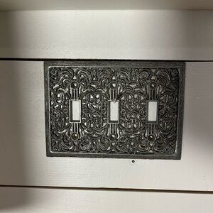 Vintage Ornate Metal Triple Light Switch Wall Plate Silver